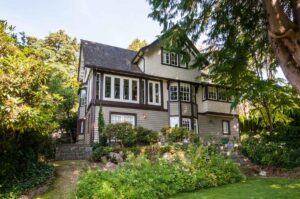 North Vancouver Heritage House Repaint