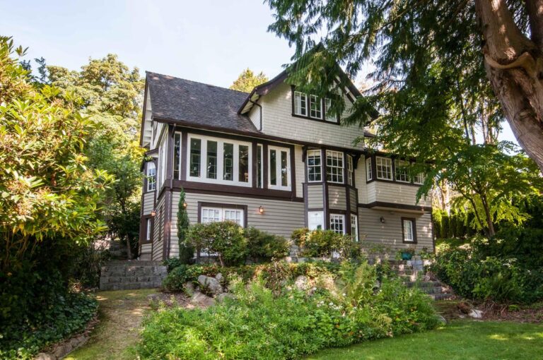North Vancouver Heritage House Repaint
